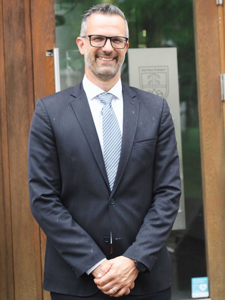 Dr. Florian Bertges